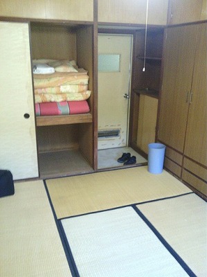 ホンダ鈴鹿住吉寮押入れ